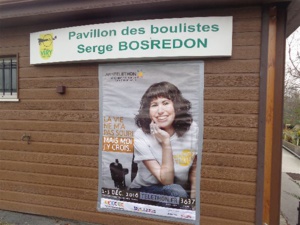 L'affiche géante impressionne