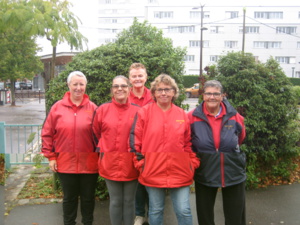 La SVCP 3 féminine vainqueur à Brunoy CSPP : Caroline, Isabelle, Annick, Isabelle (coach) et Claudine