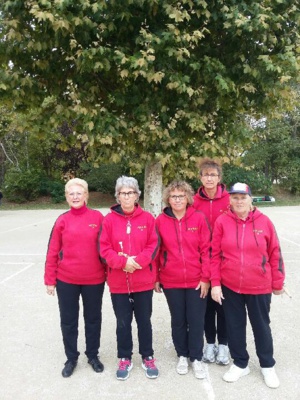 Annie, Fabienne, Isabelle, Annie et Bernadette "Babette"