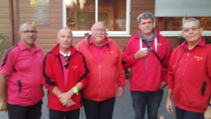 Mourad, Roland, Didier, René (coach), Bruno, manquent : Jean-Marc et Vincent Mourad, Roland, Didier, René (coach), Bruno, manquent : Jean-Marc et Vincent