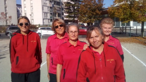 Valérie, Georgette, Pascale, Isabelle (coach et joueuse), Annick