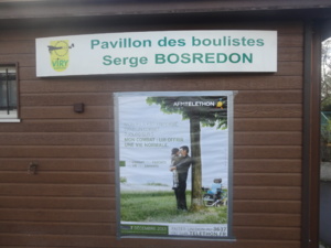 L'affiche extérieure du TÉLÉTHON L'affiche extérieure du TÉLÉTHON