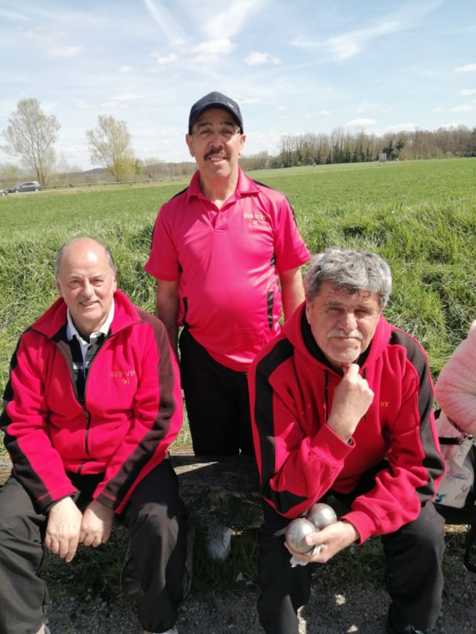 Nono Scot, René Gardet et Aziz Amessis "Zizou" les heureux qualifiés Nono Scot, René Gardet et Aziz Amessis "Zizou" les heureux qualifiés