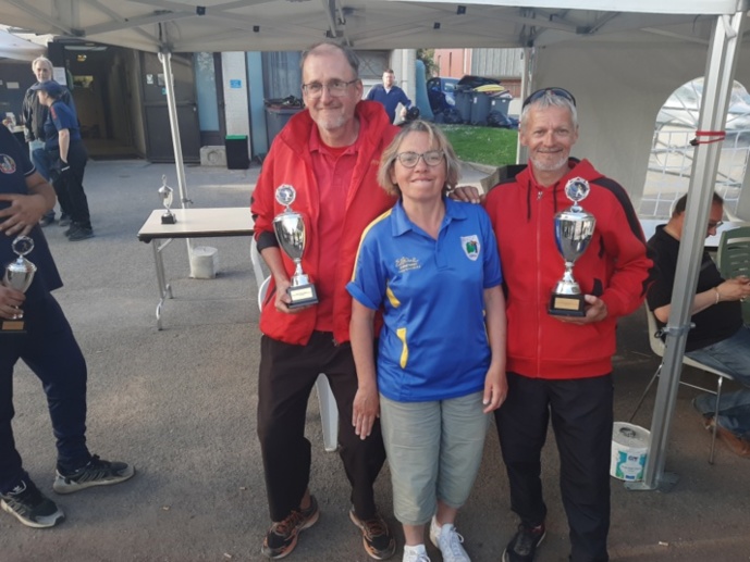 Didier, Isabelle Gardet (CD 91) et Richard, que des heureux ! Didier, Isabelle Gardet (CD 91) et Richard, que des heureux !