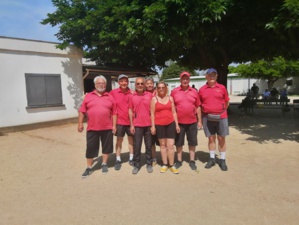 L'équipe SVCP 2 : Robert, Joël, Henri, Giuseppe, Isabelle (photo et reportage), Guy (coach et joueur) et Patrick