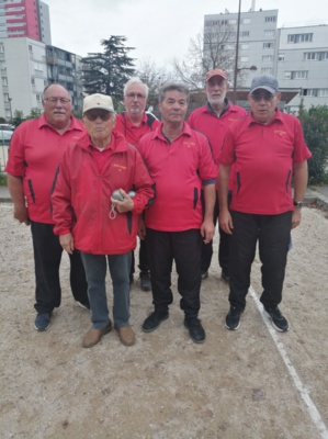 L'équipe SVCP 3 : Didier, Angelo, René, Giuseppe, Michel et Bruno (joueur et coach)