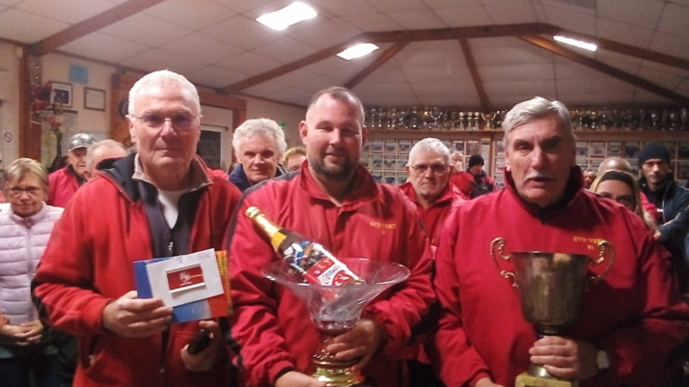 Jean-Luc Gallo et Guillaume Becker, 2ème ex aequo, vainqueurs du Roblin. Jean-Michel Weppe, 1er, vainqueur du Lespillet