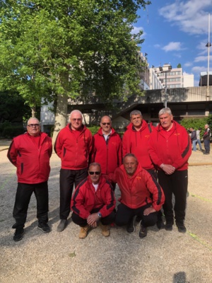 La sélection SVCP : Jean-Marc, Jean-Luc, Norbert, René, Jean-Michel. Accroupis : Roland et Vincent