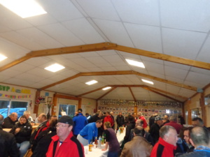 Du monde sous le plafond Du monde sous le plafond