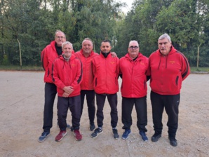 L'équipe SVCP 1 : Didier, Richard (coach et joueur), Vincent, David, Jean-Marc et Jean-Michel L'équipe SVCP 1 : Didier, Richard (coach et joueur), Vincent, David, Jean-Marc et Jean-Michel