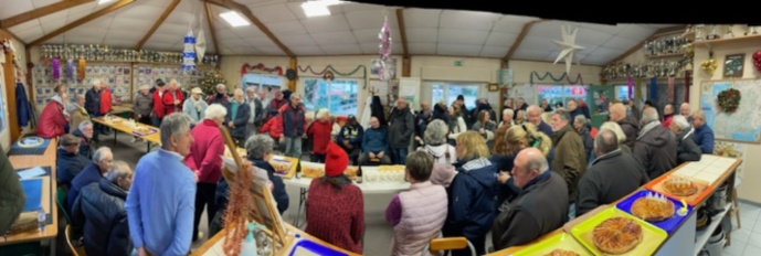 Une partie de la grosse centaine de participants à la galette des Rois