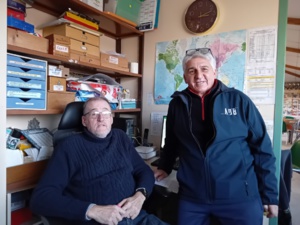 L'organisateur du concours, Didier Gardet avec son promoteur, Éric Arino