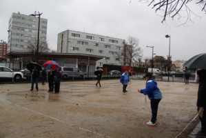 Les parties sous la pluie (photo FFSA) Les parties sous la pluie (photo FFSA)