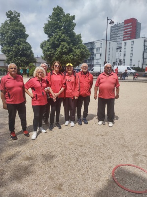 L'équipe SVCP 3 : Patrick, Linda, Guy, Nathalie, Cristiane, Yves (coach et joueur) et Robert