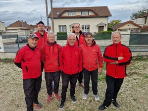 L'équipe SVCP 1 : Alfredo, Sébastien, Richard, Gilles, Didier (joueur et coach), Aziz et Roland L'équipe SVCP 1 : Alfredo, Sébastien, Richard, Gilles, Didier (joueur et coach), Aziz et Roland