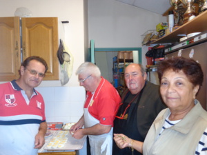 Riton, Gégé, Alain et Christine à l'office
