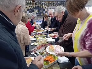 C'est parti pour une belle dinette ! C'est parti pour une belle dinette !