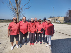 L'équipe SVCP  : Robert, Henri, Christiane (joueuse et coach), Guy, Fabienne, Christian et Linda