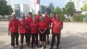 L'équipe SVCP : Norbert, Richard, Jean-Luc (coach), Nathalie, Sébastien, Pascale, Guillaume, Marc et David L'équipe SVCP : Norbert, Richard, Jean-Luc (coach), Nathalie, Sébastien, Pascale, Guillaume, Marc et David