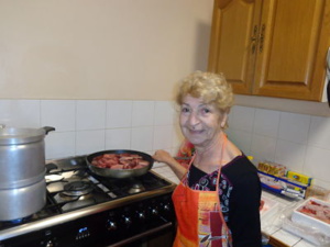 Monique à l'ouvrage Monique à l'ouvrage