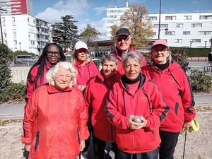 L'équipe SVCP 2 : Jocelyne, Martine, Yannick, Claudine Beck, Jean-Luc (coach), Anita, Claudine Louis