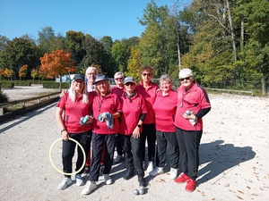 L'équipe SVCP 1 : Véronique, Alain (coach), Linda, Annick Vidot, Patricia, Annie, Annick Izanic, Christiane
