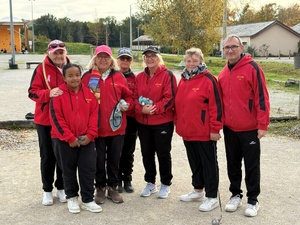 L'équipe SVCP 1 : Christiane, Marina, Linda, Patricia, Véronique, Annick et Daniel (coach)
