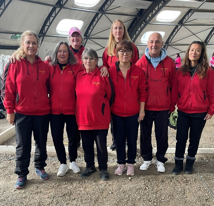 L'équipe SVCP : Marielle, Marie-France, Florenc e, Babette, Patrycja, Jiyoung, Gilbert (coach), et Popi