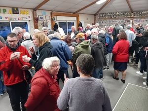 La foule lors du pot d'avant saison La foule lors du pot d'avant saison