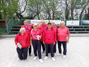 L'équipe SVCP 3 : Martine, Tomasso, Linda, Marie-France, Mustapha, José, Guy (joueur et coach) et Robert