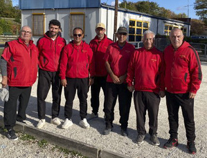 L'équipe SVCP 1 : Jean-Marc, Marc, Morched, David, Laurent, Jean-Marc et Fernando (coach) L'équipe SVCP 1 : Jean-Marc, Marc, Morched, David, Laurent, Jean-Marc et Fernando (coach)