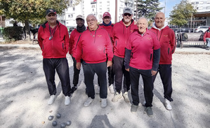 L'équipe SVCP 5 : Tommaso, Mickaël Mouney, Robert, Mickaël Duley, Lionel, Jean-Louis et Gilbert (coach et joueur)