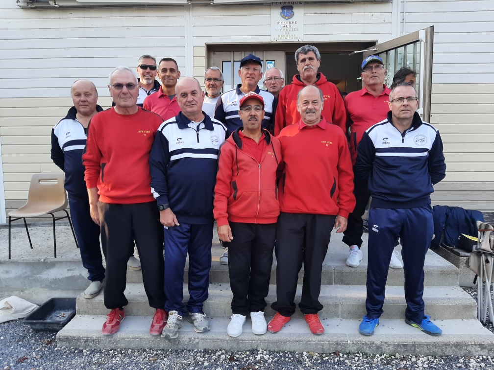 Jean-Luc, David, Aziz, Nono, René et Jean-Marc en compagnie des joueurs de Brétigny