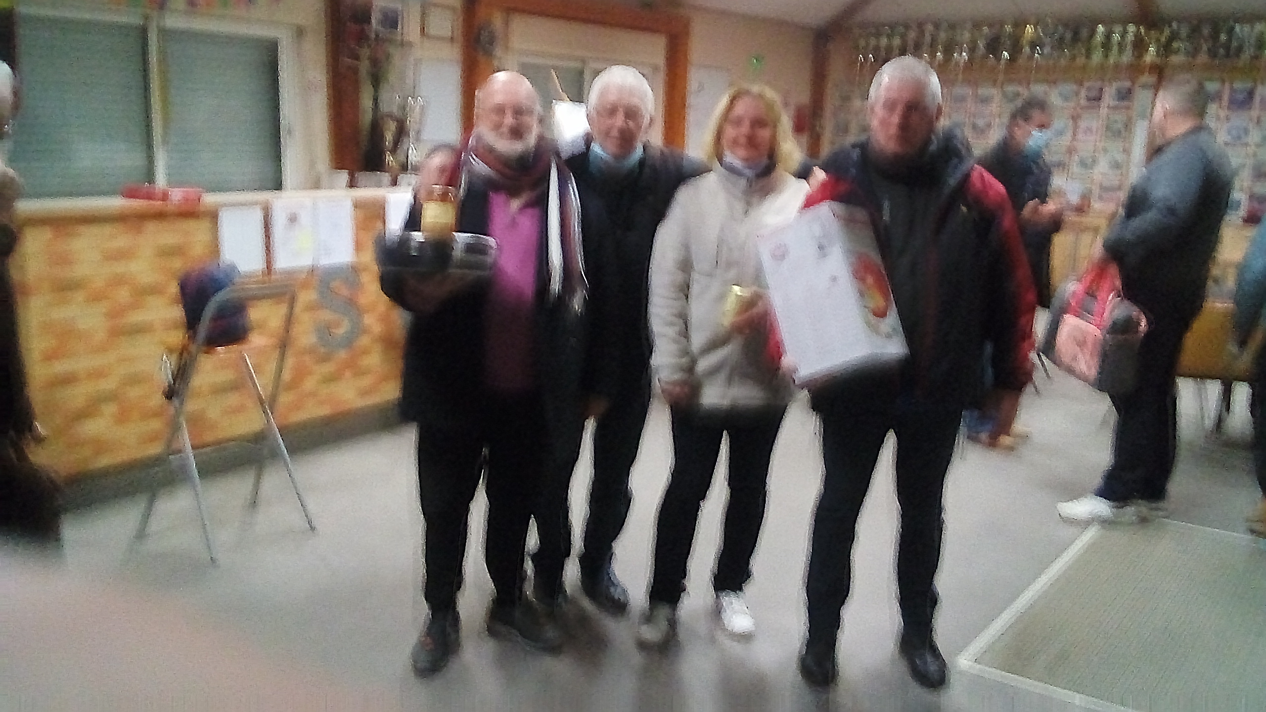 Carlos (1er), Alain (organisateur), Karine (3ème) et Pascal (2ème)