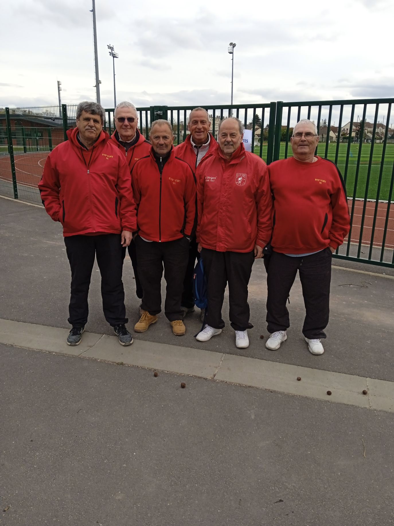 René (joueur et coach), Jean-Luc, Roland, Jean-Luc, Norbert et Jean-Marc vainqueurs de Suresnes