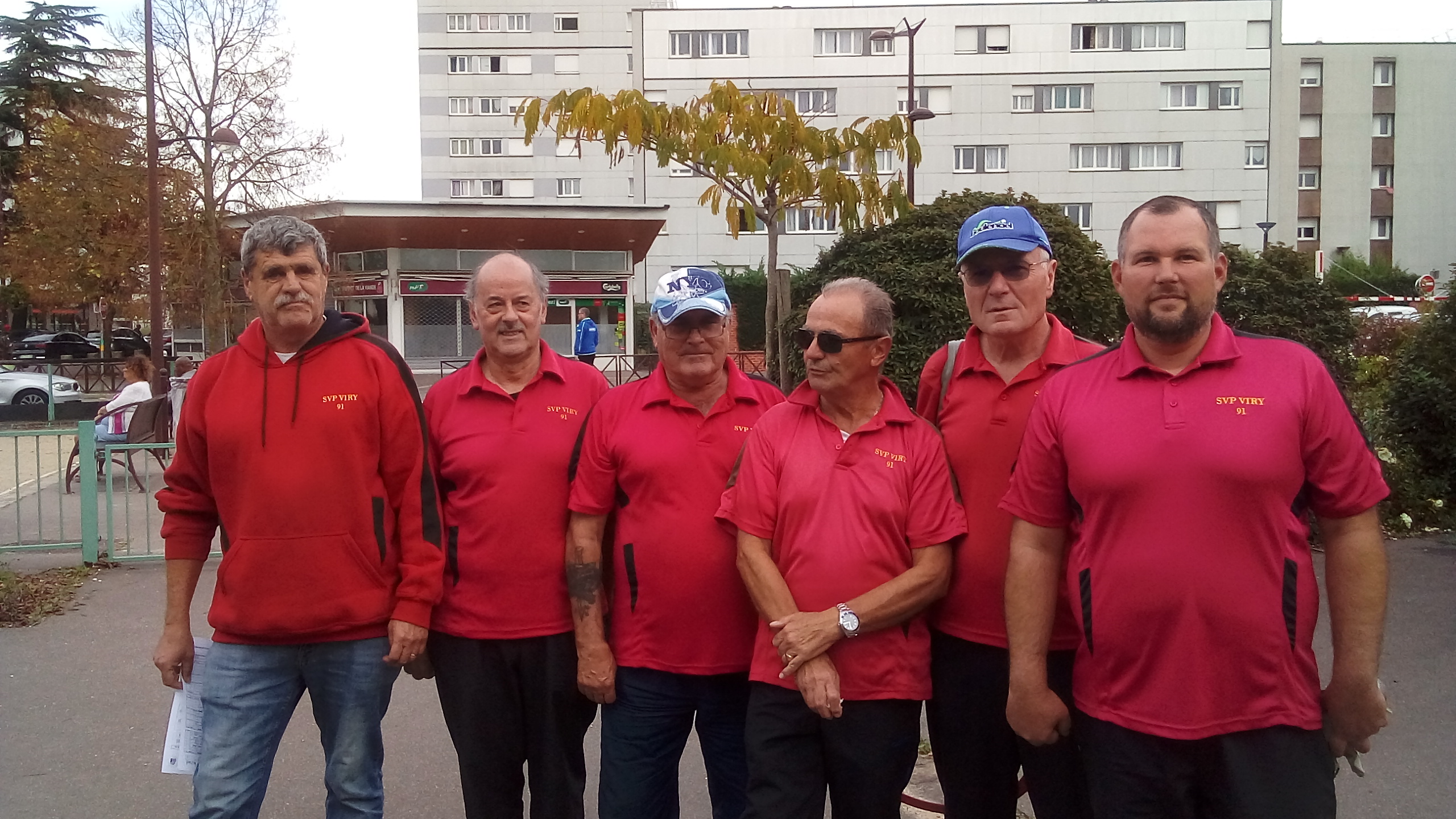 L'équipe SVCP 2 : René (coach et joueur), Norbert, Jean-Marc, Roland, Jean-Luc et Guillaume