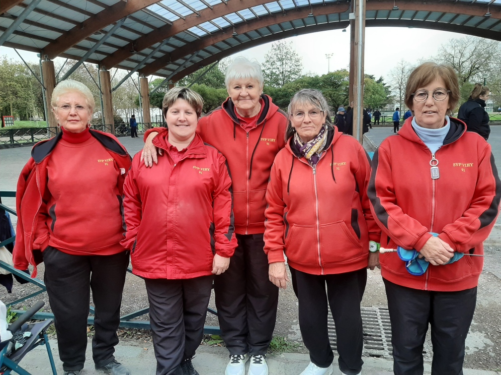 L'équipe SVCP : Annie, Nathalie, Christiane "Cricri", Bernadette "Babette" et Fabienne