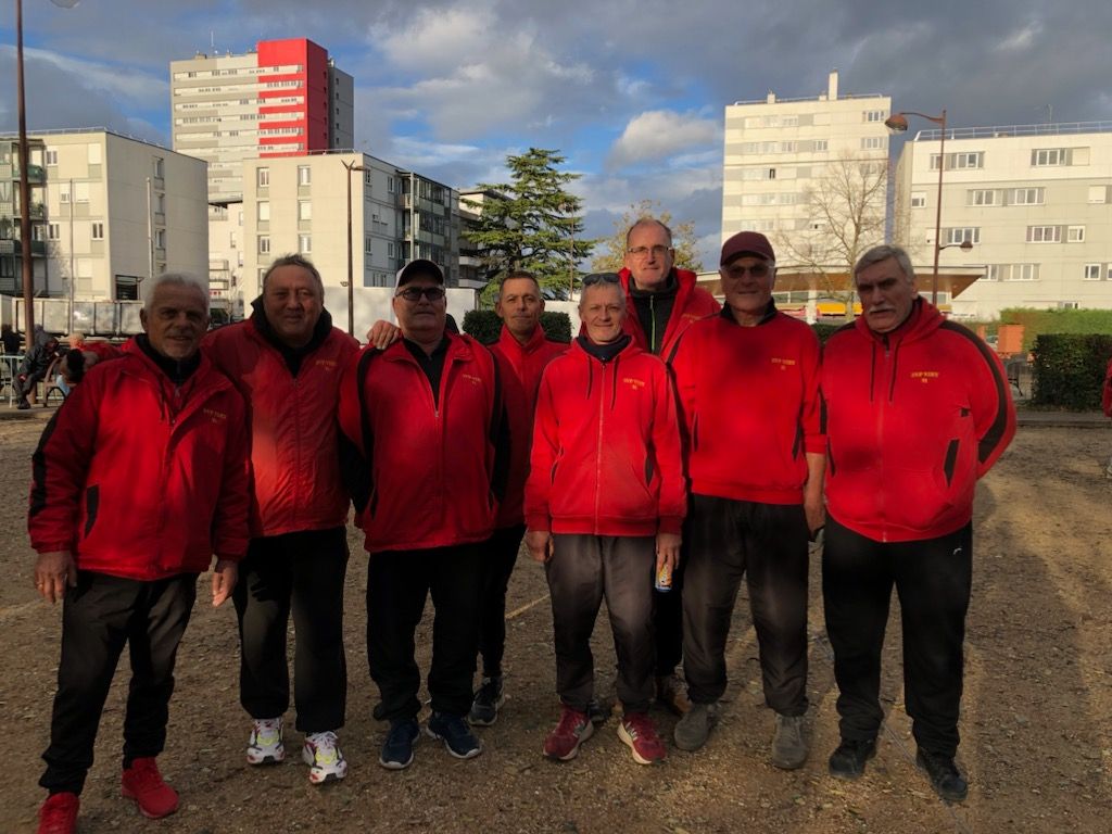 L'équipe SVCP 1 : Gilles, Vincent, Jean-Marc, David, Richard (coach et joueur), Didier, Jean-Luc et Jean-Michel