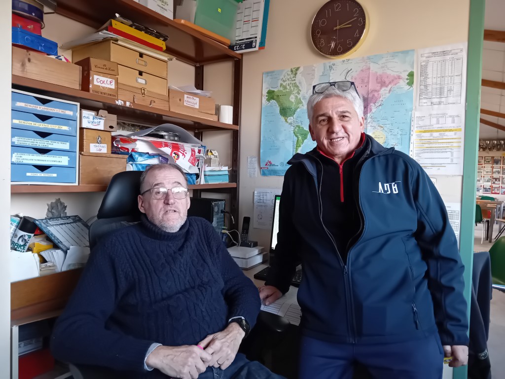 L'organisateur du concours, Didier Gardet avec son promoteur, Éric Arino