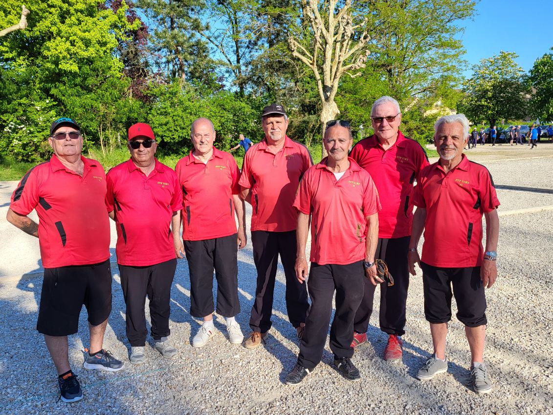 L'équipe SVCP : Jean-Marc Gondouin, Jean-Marc Fournier, Norbert, René (joueur et coach), Roland, Jean-Luc (joueur et coach) et Gilles