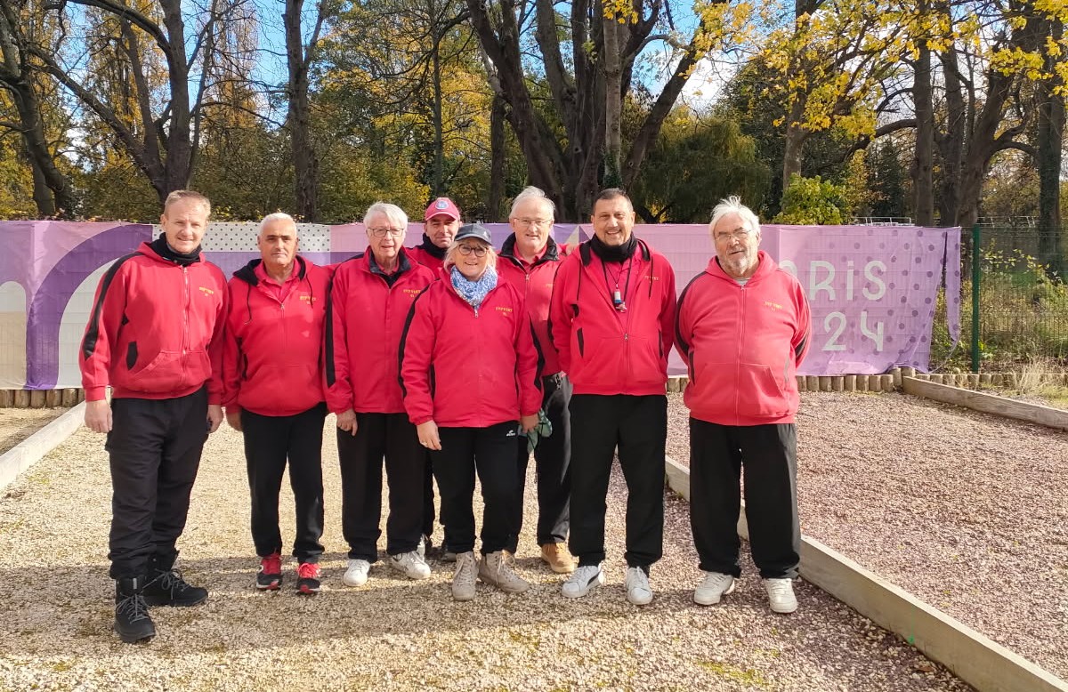 L'équipe SVCP 4 : Marc, Patrick El Mejri, Guy, Mickaël, Véronique, Patrick Mathien (joueur et coach), Tommaso et Robert