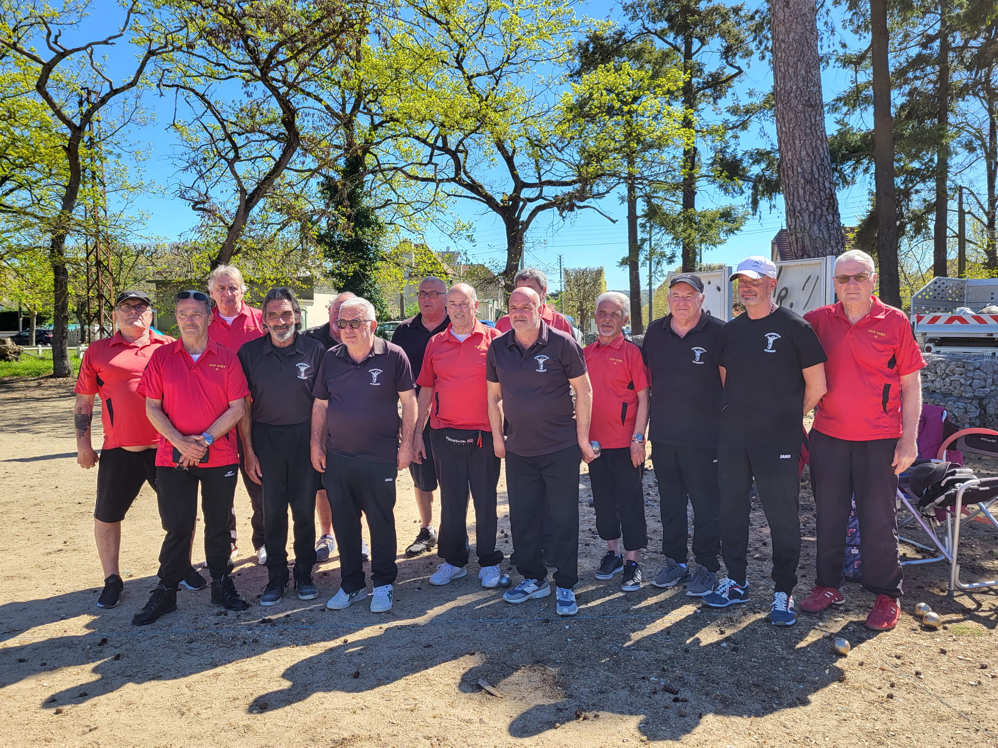 L'équipe SVCP "en méli-mélo" avec son adversaire du jour, Aubergenville (95)