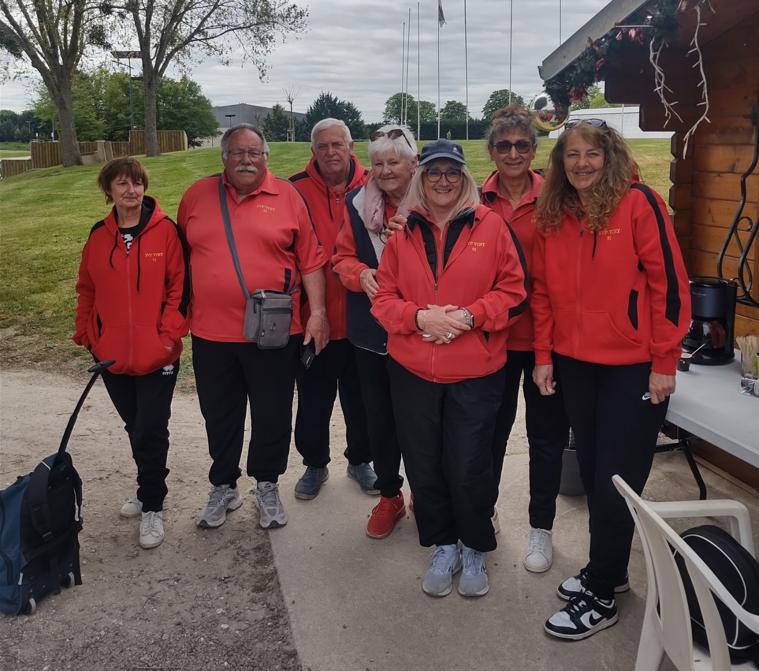 L'équipe SVCP 2 : Corinne, Didier (joueur et coach), Serge, Christiane, Véronique, Annie et Murielle