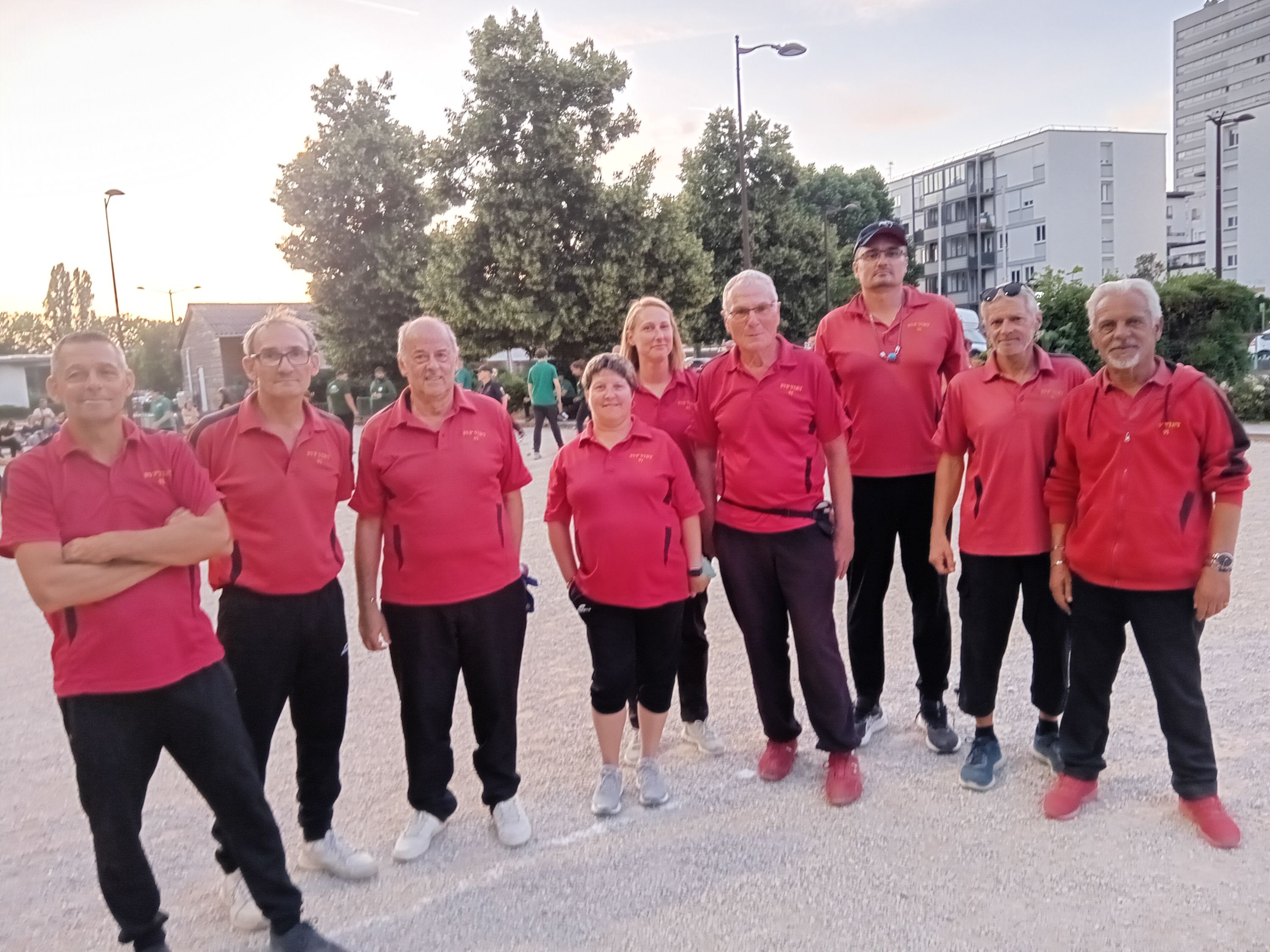 L'équiper SVCP : David, Daniel, Norbert, Nathalie, Patrycja, Jean-Luc (coach), Sébastien, Richard et Gilles