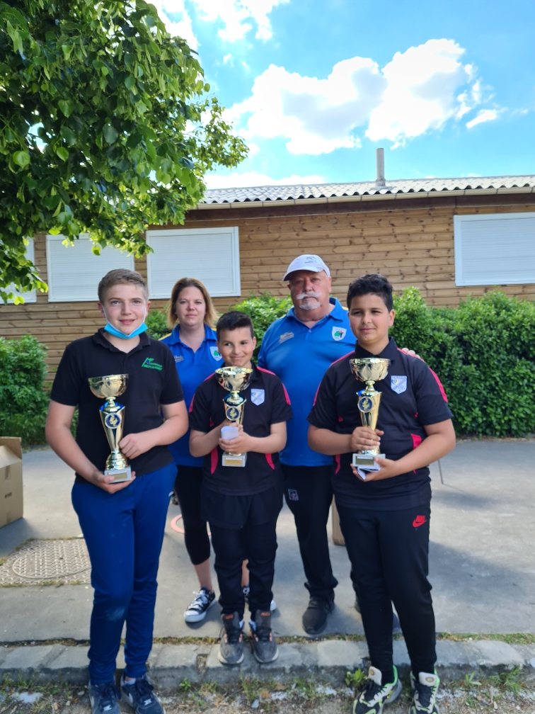 Championat de l'Essonne Triplette Jeunes Championat de l'Essonne Triplette Jeunes