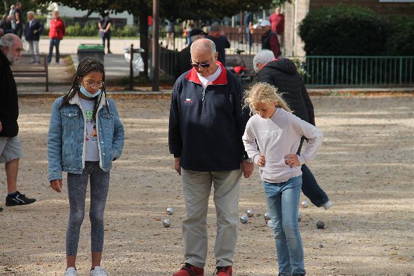 Tournoi Intergénérationnel de Pétanque 2021 Tournoi Intergénérationnel de Pétanque 2021