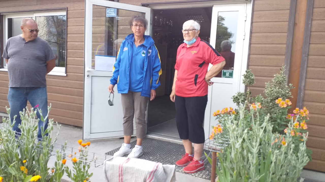 Chat Essonne Triplette Promo 2022 Chat Essonne Triplette Promo 2022