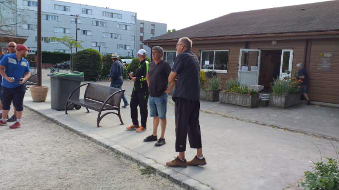 Chat Essonne Triplette Promo 2022 Chat Essonne Triplette Promo 2022