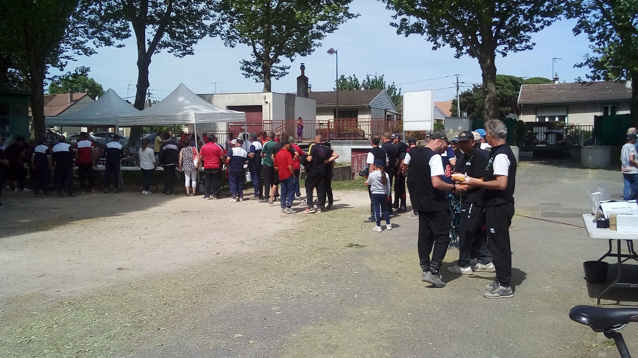 Chat Essonne Triplette Promo 2022 Chat Essonne Triplette Promo 2022