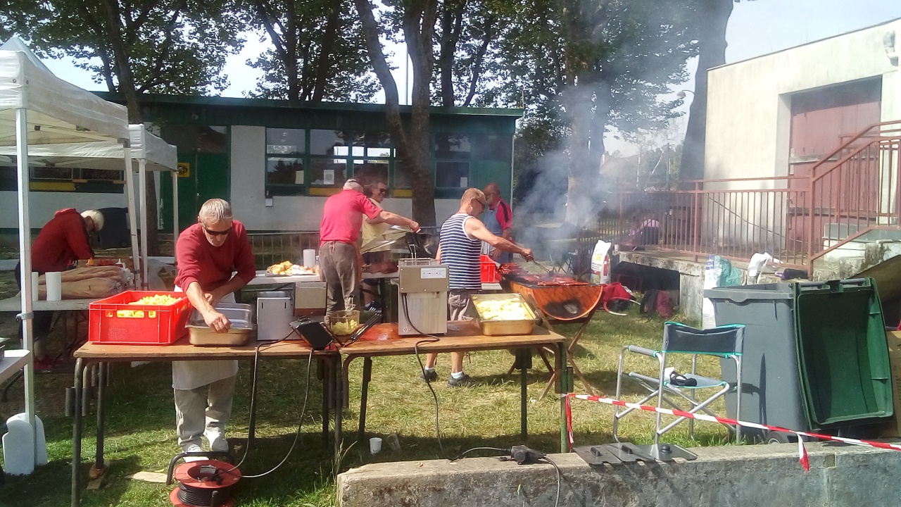 Chat Essonne Triplette Promo 2022 Chat Essonne Triplette Promo 2022